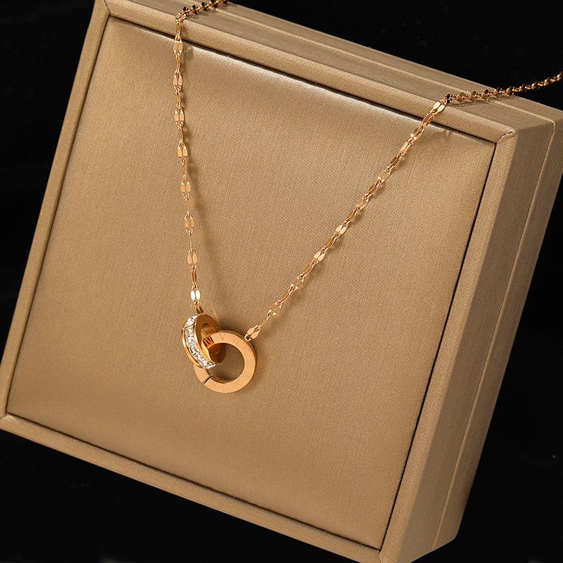 

Pendant Necklaces Luxurious Circle Titanium Steel Necklace For Woman 2021 Korean Fashion Jewelry Girl's Sexy Clavicle Chain Statement