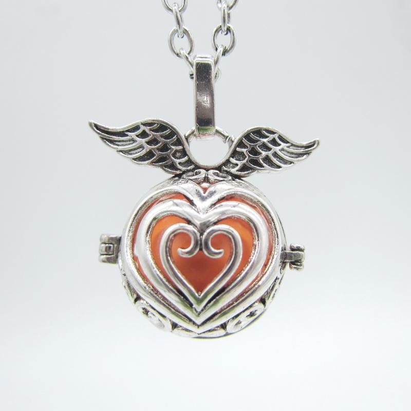 

Pendant Necklaces Locket Heart With Wing DIY Essential Oil Diffuser And Belly Ball Jingle Sound Mexician Angle Caller Necklace