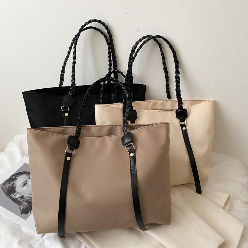 

Women Casual Tote Bags Large Capacity Storage Bag Female Fashion Shopping Bags Female Youth Simple Texture Shoulder bag, Black