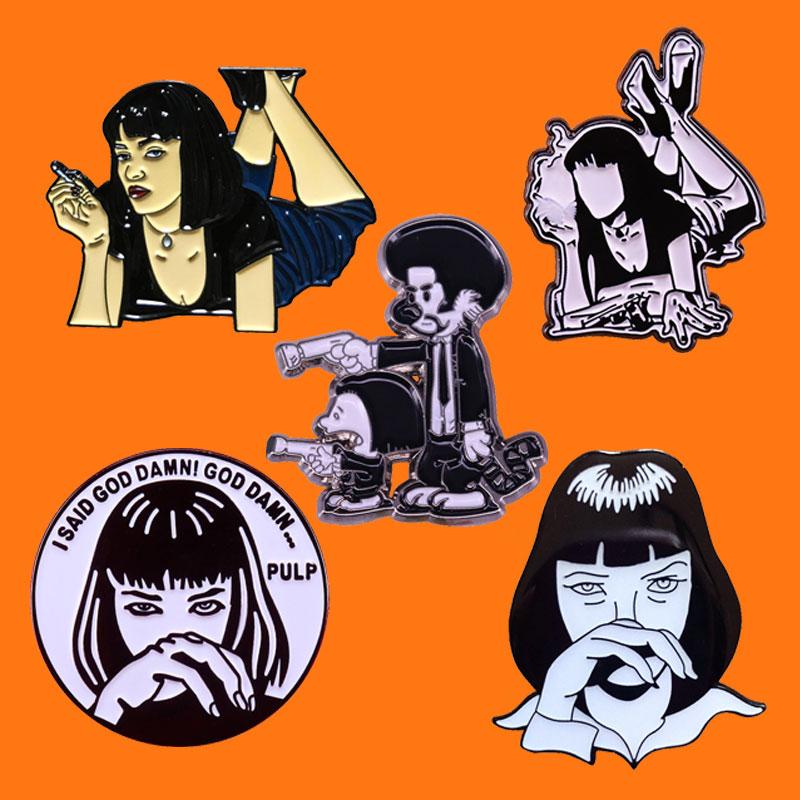 

Pins, Brooches Mia Wallace Pulp Fiction Enamel Pins Funny Girl Punk Metal Cartoon Brooch Hat Bag Collar Lapel Badges Men Women Fashion Jewel