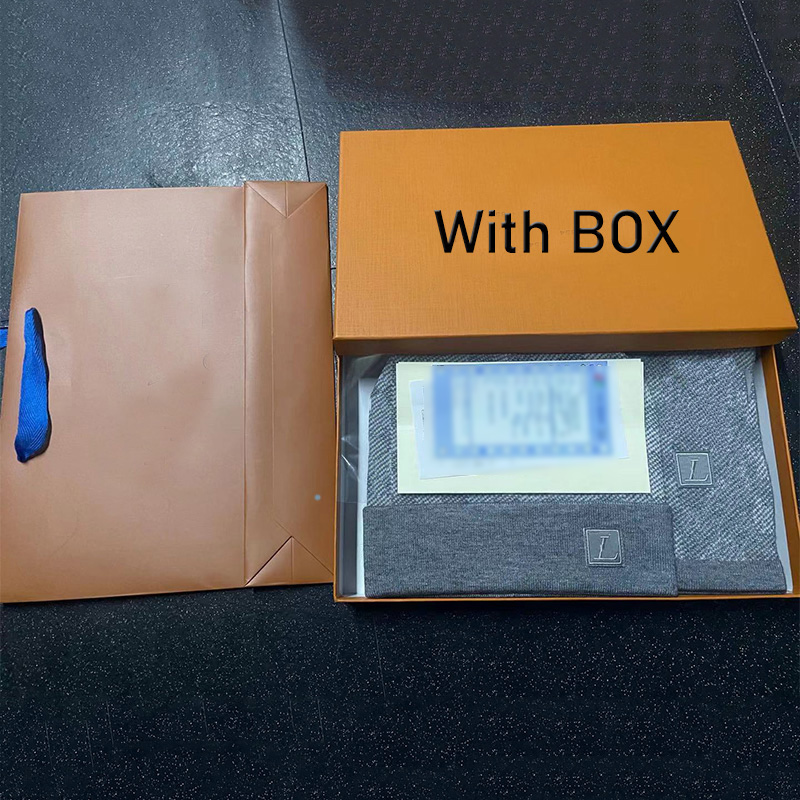 

Classic lattice scarves Winter hats designers bone cap Mens women Couple scarf hat suit Caps Men neckerchief