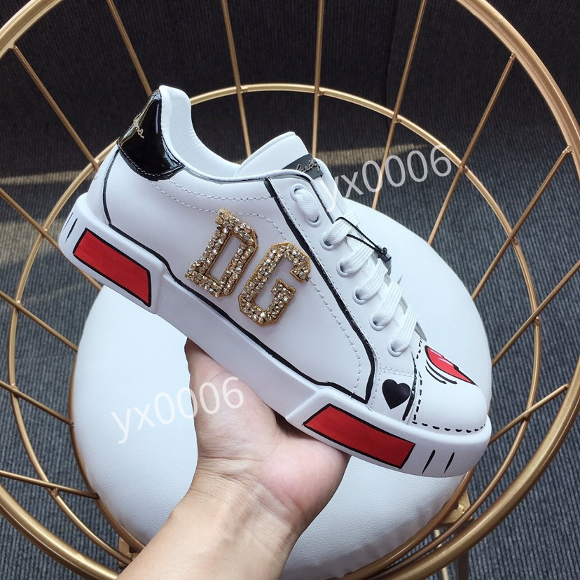 

2022 Dress Shoes Loafers Women Korean 35-45 Autumn Fashion Low Heel Retro Suede Fabric Ladies For hc190902, Choose the color