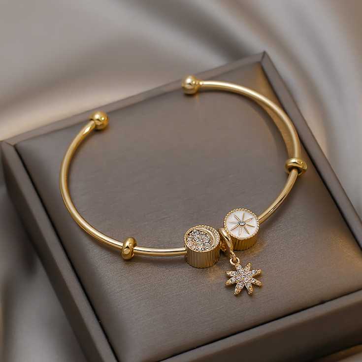 

Bangle Eight Pointed Star Bracelet