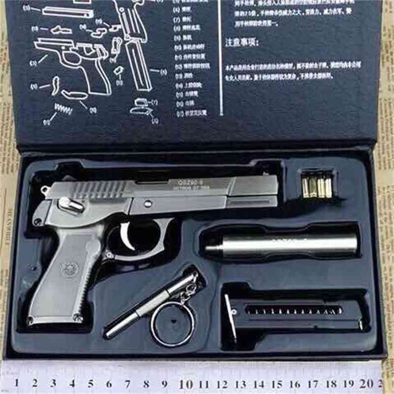 

All metal simulation adult male and child toy large disassembly gun live ammunition model can not be fired 1:2.05