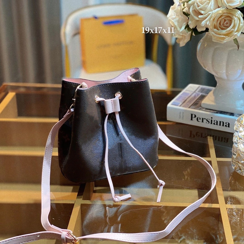 

2021 Fashion high quality bags Lou vdeng women's bag retro luxury designer original leather messenger double shoulder zipper portable and small, Split