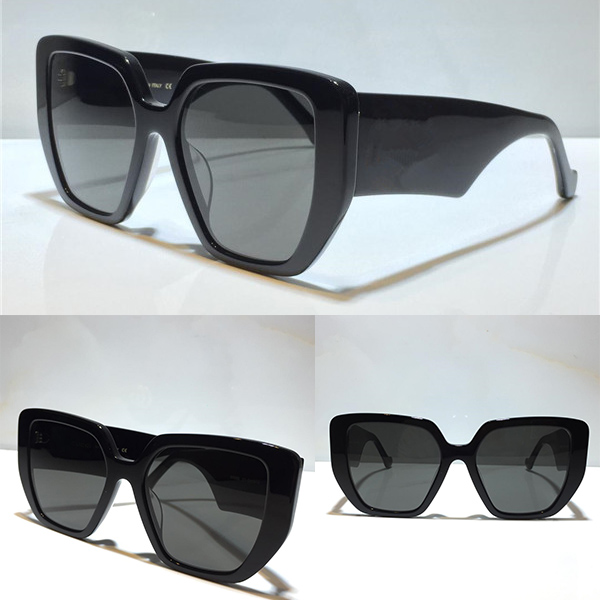 

Sunglasses For Men and Women Summer style Anti-Ultraviolet Retro 0956 Plate Square Big Invisible Frame fashion Eyeglasses Random Box