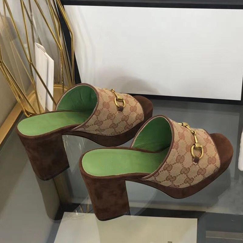 

2021 Designer sandals, metal buckle, women's sandals and slippers, fashionable leather, comfortable summer women's shoes,, Black