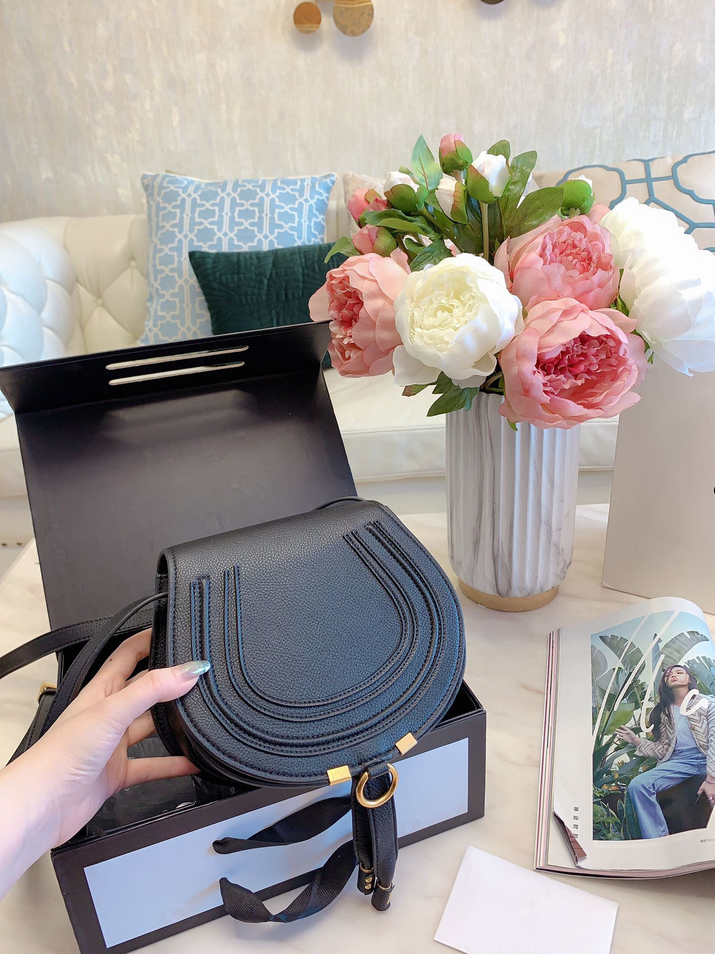 

2022 ladies handbags famous fashion design brand high quality beautiful shoulder bag cowhide single shoulder messenger saddle, Not for sale pls contact me
