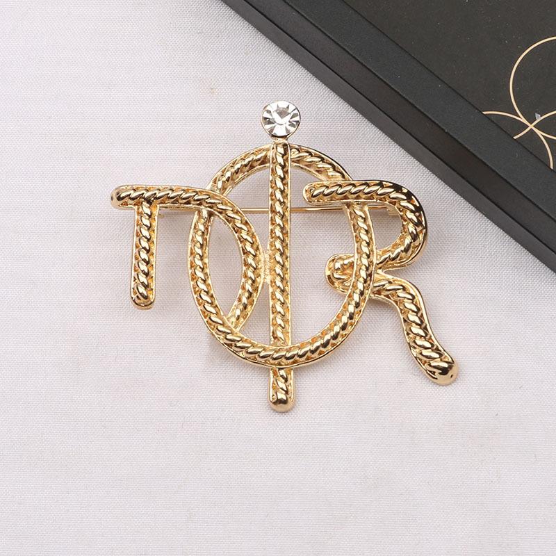 

Classic Vintage Gold D Brand Luxury Desinger Brooch Women Rhinestone Letters Brooches Suit Pin Fashion Jewelry Clothing Decoration High Qual, Gray