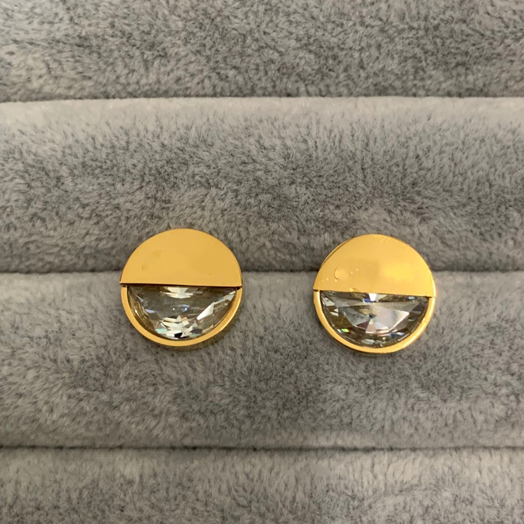 

Polished Never fade dangle High Quality girls 316L stainless steel rose silver gold big diamond letter studs earrings for Women men lovers wedding jewelry