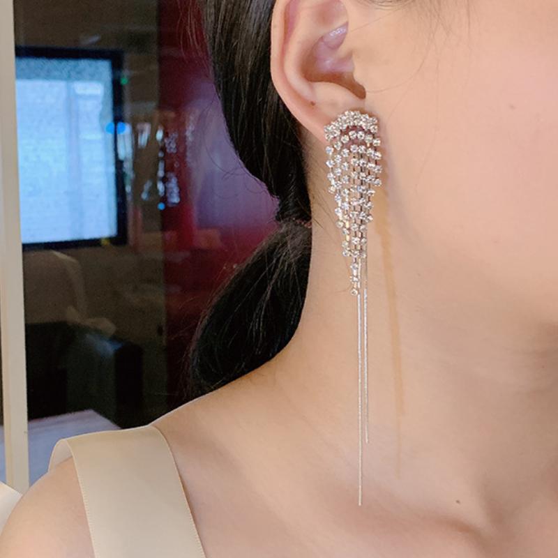 

Dangle & Chandelier VSnow Shining Long Crystal Tassel Rhinestone Earring For Women Temperament Silver Color Metal Chain Jewelry