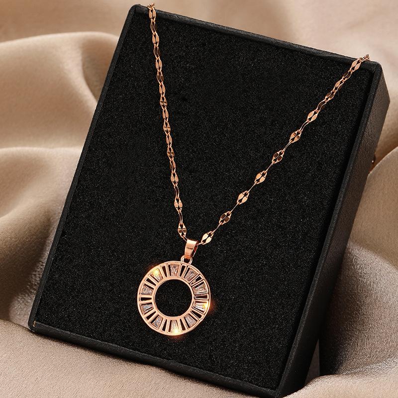 

Chains Necklace Ins Cold Wind 2021 Female Tide Niche Design Does Not Fade Titanium Steel Ring Diamond Clavicle Chain