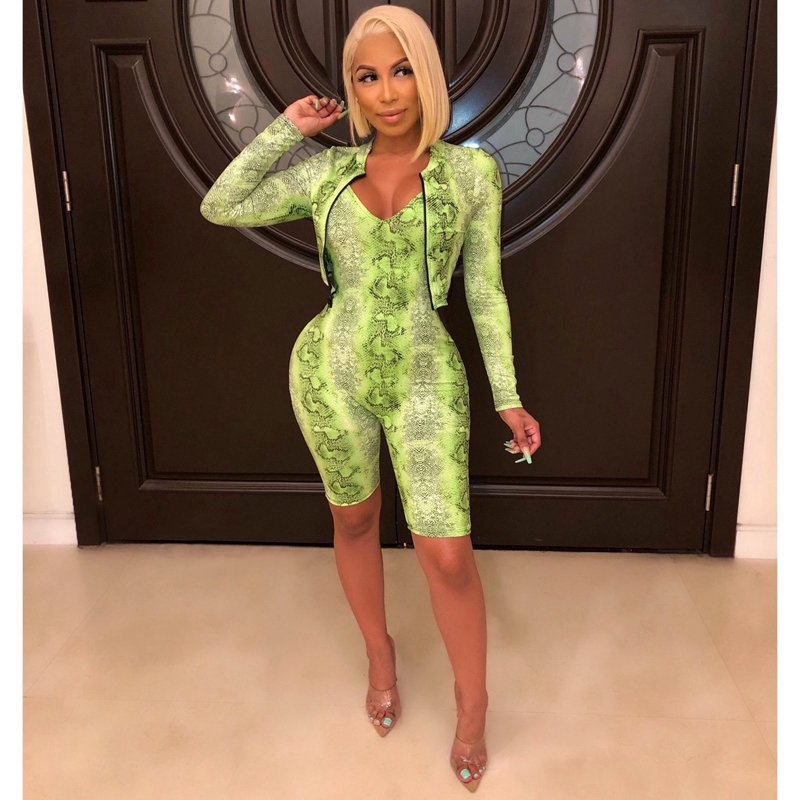 

2021 New Sexy Snake Print Two Women Autumn Sets Jacket Crop Top and Shorts Playsuit Bodycon Casual Short 2 Piece Set Outfits Qhzv, Green