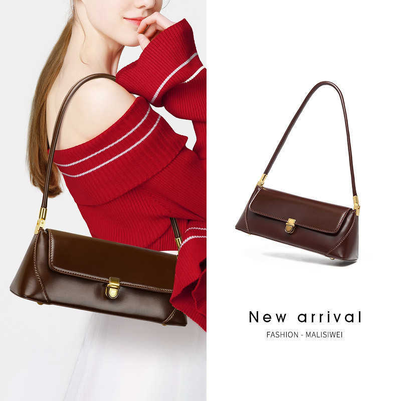 

Net red women's 2021 new versatile hand French stick 2021 fashion one shoulder underarm bag, Chocolate