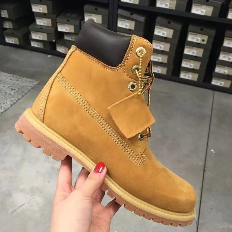 

Designer Outdoor Boots Christmas Men Women Waterproof Martin Boot Yellow Triple Camo Leather sneakers High Cut Warm Snow Trainer With box size 36-45