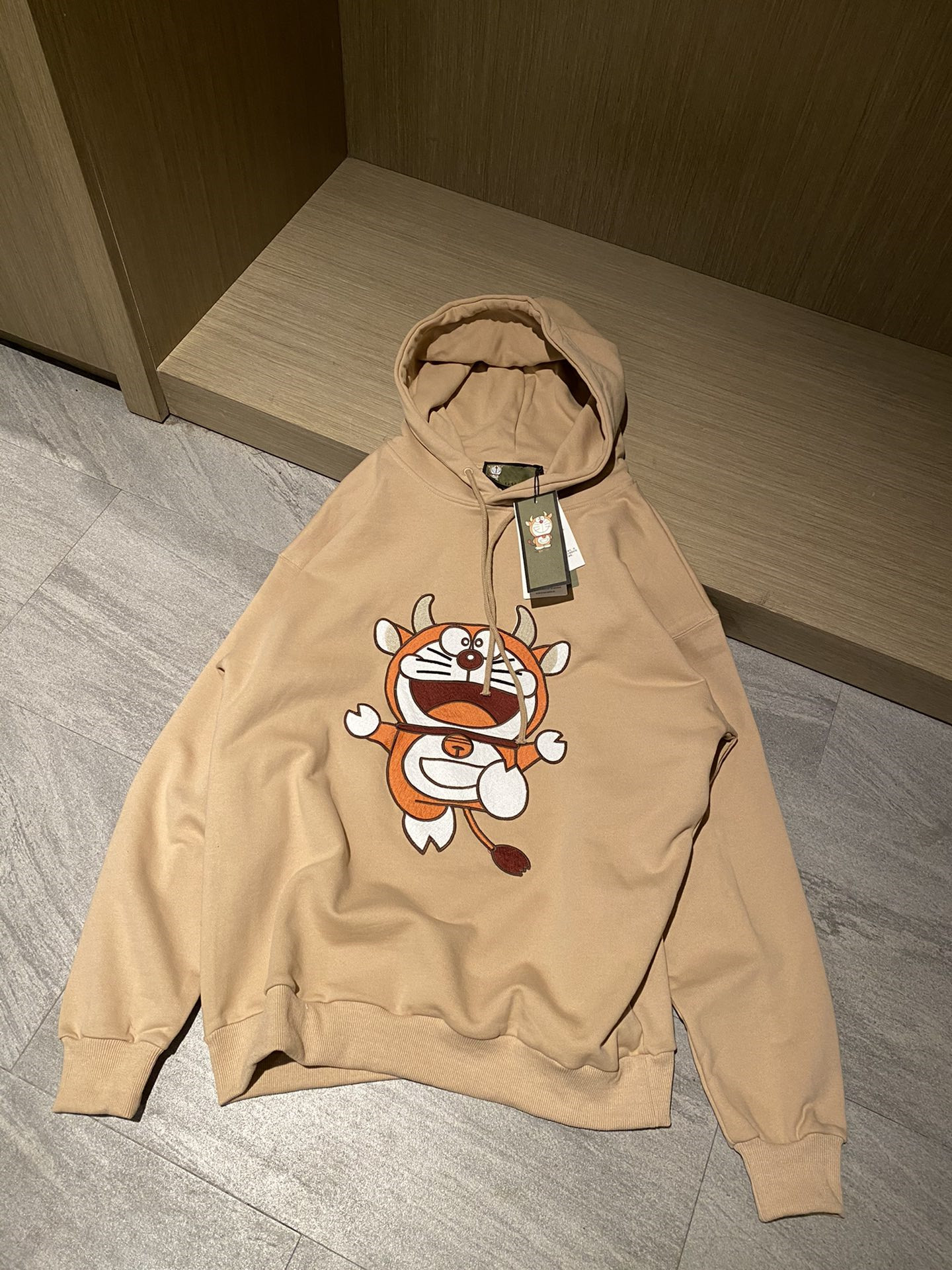 

2021 new hot loose horns hooded pullover sweater men and women casual cotton long-sleeved T-shirt free shipping, Khaki