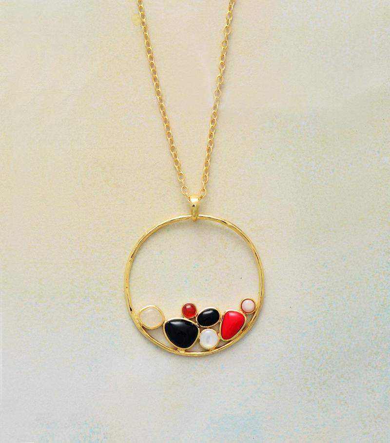 

Pendant Necklaces Exquisite Natural Stones Round Chain Necklace Women Luxury Charm Teengirl Jewelry Gifts Wholesale