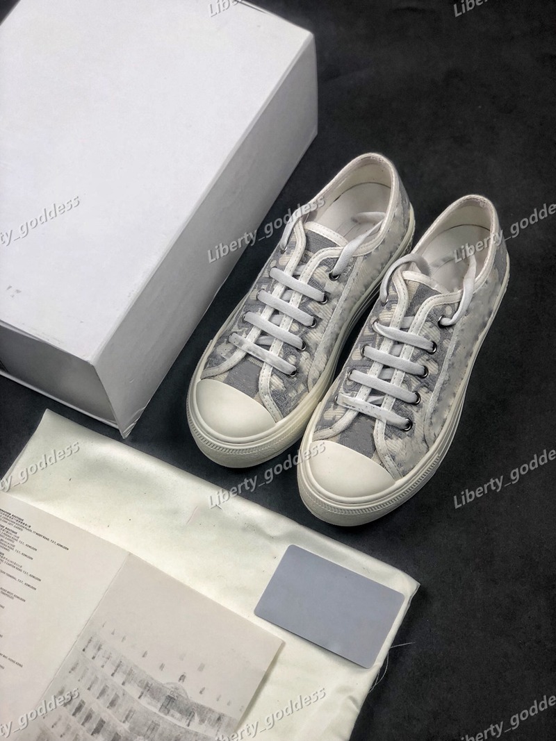 

2021 New Men Women Casual Shoes Luxe Sneakers Sock Shoes Top Quality Genuine Leather Embroidered EUR 35-41