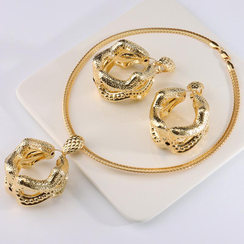 

Earrings & Necklace 2022 Design Luxury Jewelry Gold Plated Geometric Charm Set Dubai Weddings Party Silver Color Girls Gifts, As pic