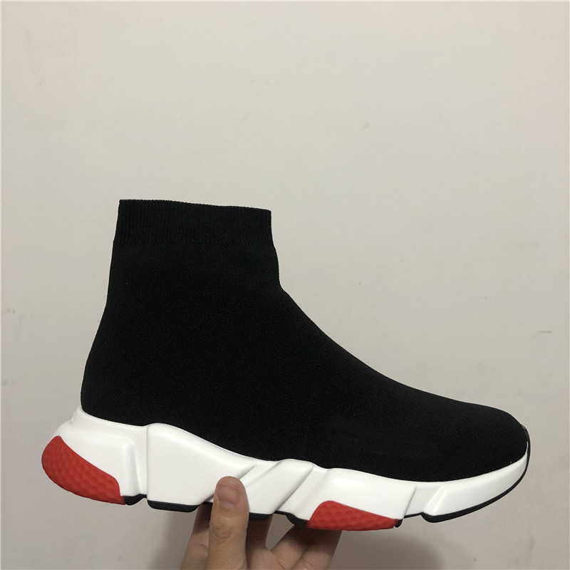 

2021 Designer Speed Runner Shoes Oreo Gypsophila Triple Black Top quality Fashion Flat Sock Boots Men Women Trainer Casual Sneakers With Box