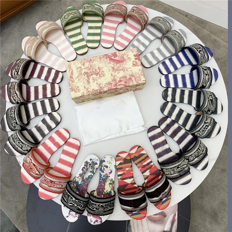 

2021 Women Sandals Black White Stripe Slippers Summer Beach Flat Slides Floral brocade Flip Flops Sexy Embroidered Sandal With Box