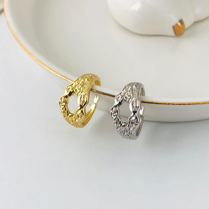 

Cluster Rings S925 Sterling Silver Jewelry Female European And American Style Personality Shaped Hollow Ring Design Sense Ins Net