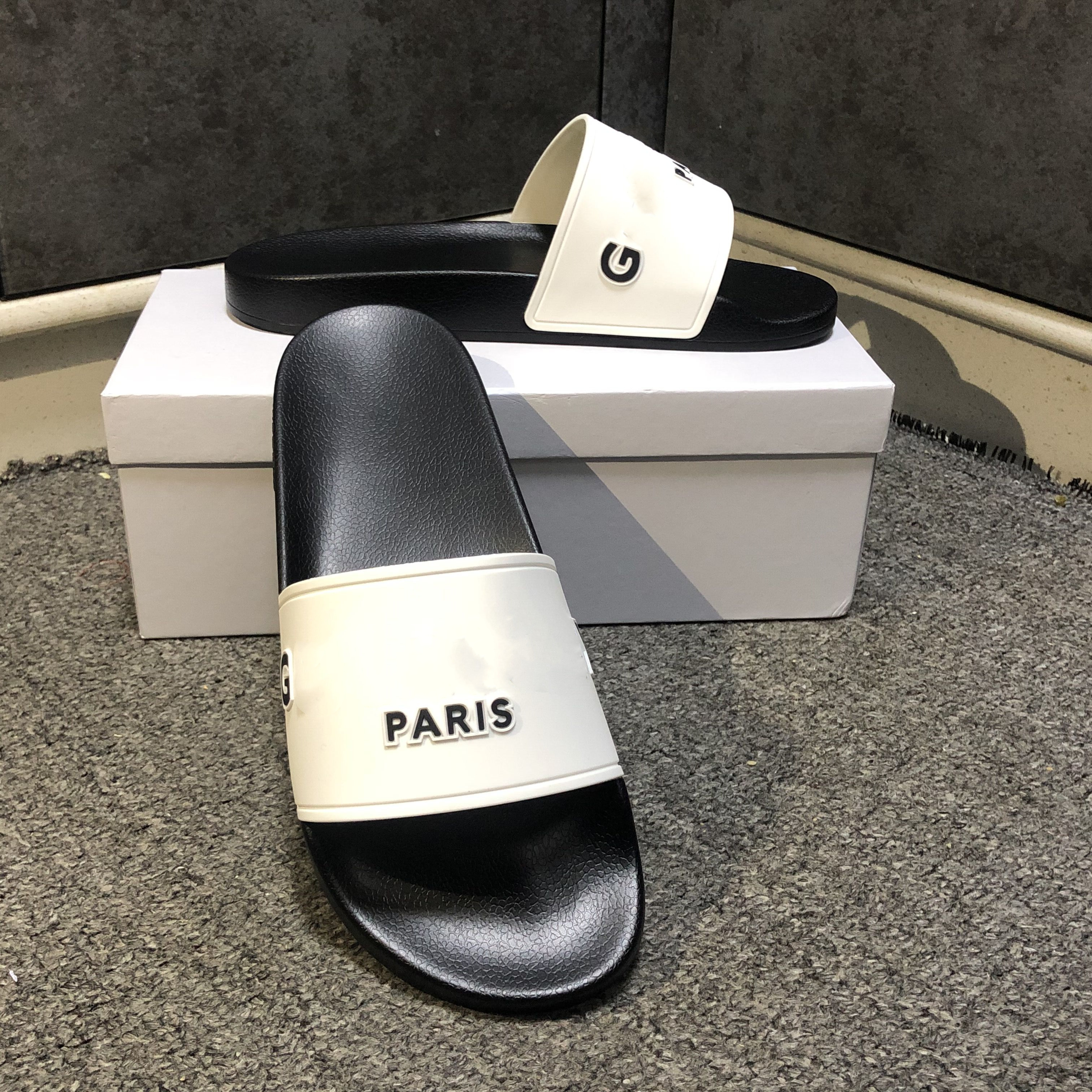 

Fashion slide letter sandals slippers for men women WITH BOX Hot unisex beach flip flops slipper BEST QUALITY, Black