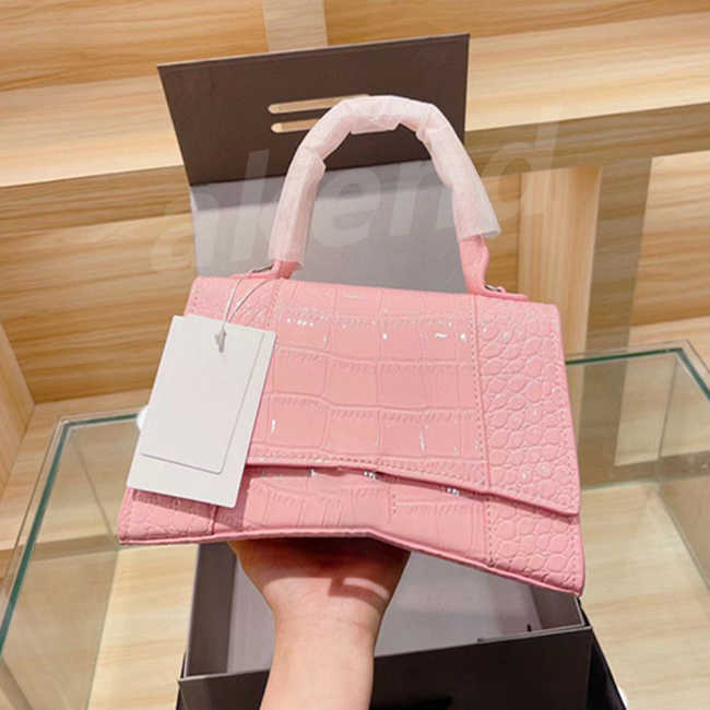 

Top quality luxury designer Crocodile pattern Shoulder crossbody bags Chest pack lady Tote chains handbags purse Leather Wallet bag selling, Pink alligator-silver l0g0