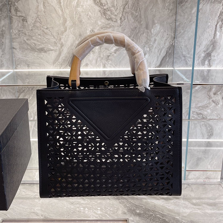 

Designer Hollow Out handbag Wooden handle Tote women shopping bags Large capacity size 30cm Four colors, White