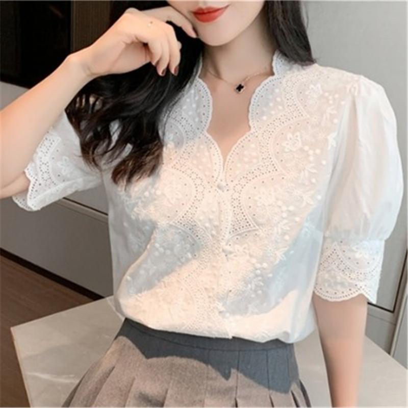 

Women's Blouses & Shirts Casual White Tops Embroidery Lace Spring Femme Shirt Girls Blouse Women Short Sleeve Linen Cotton Plus Size ZY5846