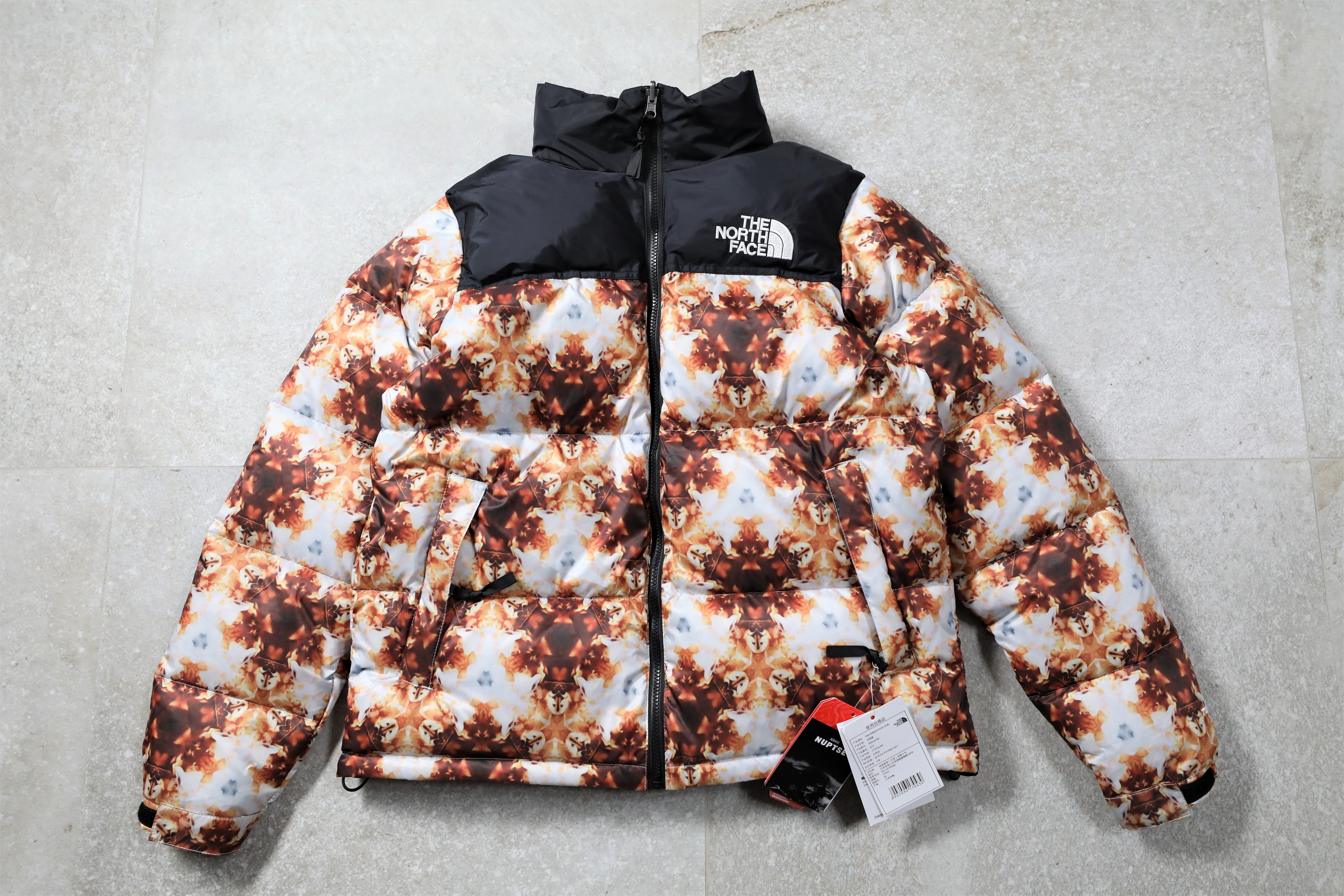 

2021 Wholesale 21ss New Snow Mountain Mens Stylist Coat Parka Winter Jacket Fashion Men Women Feather Overcoat Down, Black