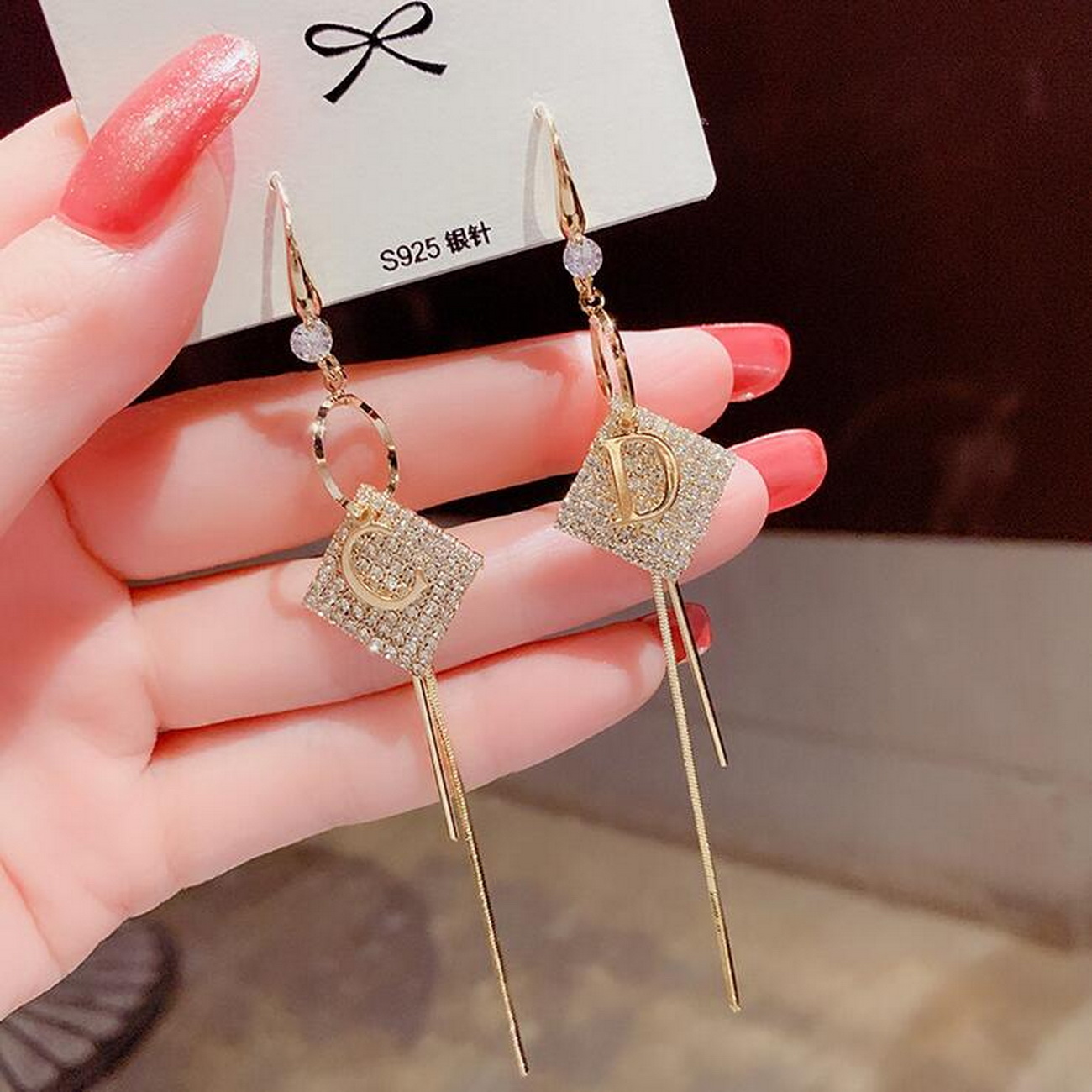 

Women's Earrings New D letter tassel earrings S925 silver hook fashion, Golden;silver