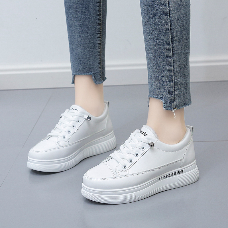 

Lolita Women in White Stuffed Form Shoes New Spring Plutonium Lace Up to Middle of the Student Jumping Casual College Sport Oop2