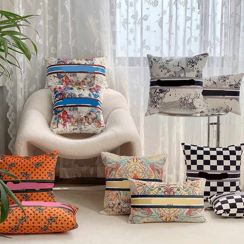 

2012 Decorative Pillow brand new Designer pillow cases With D Letters Fashion Cushions Covers Home Decor Square, 45x45cm