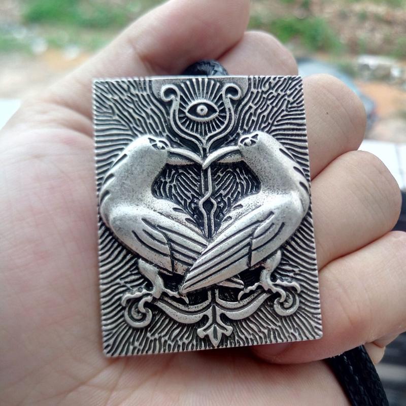 

Pendant Necklaces Viking Raven Crow Eye Rune Amulet Nordic Talisman Necklace Jewelry Men Gift