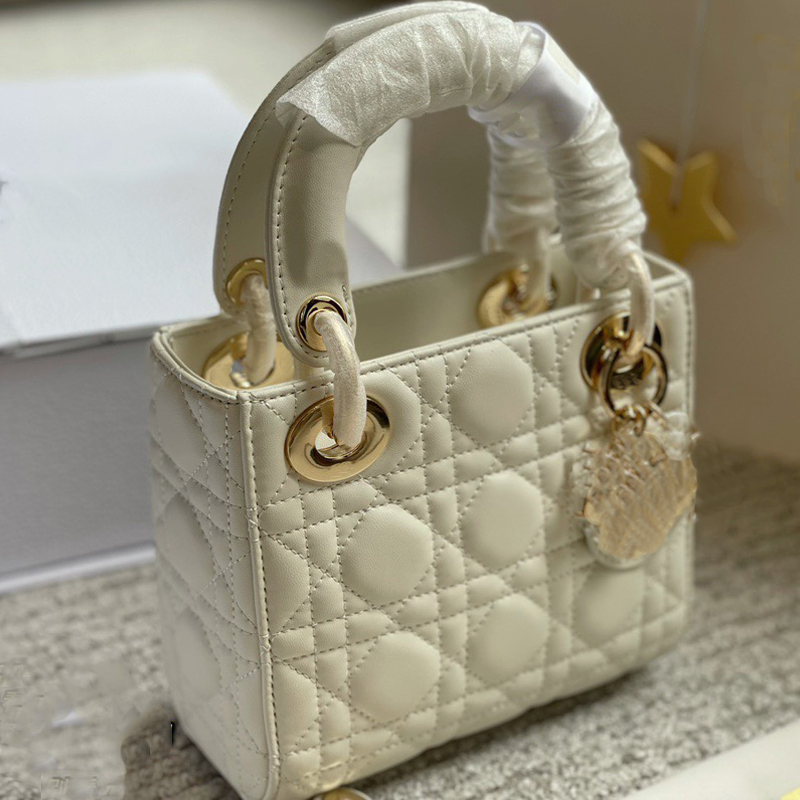 

Luxurys Designers Diamond Lattice hand Bags 17cm 2021 Fashion Pattern Satchel Shoulder Chain Crossbody Purse Lady bag Messenger Women Totes leather handbag, Box