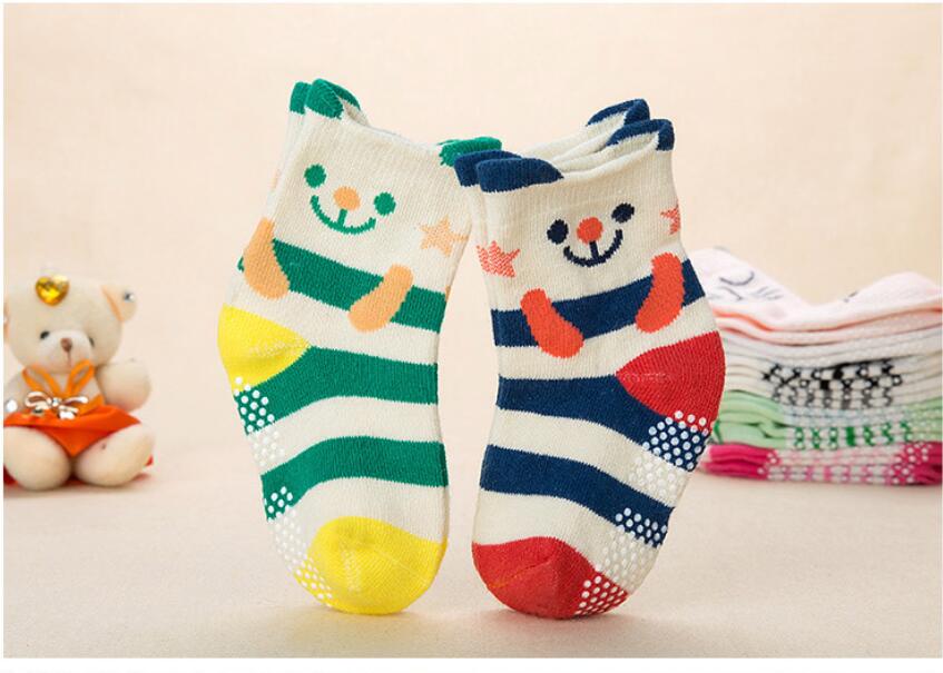 

Ear children's Socks 2 pairs/lot shoes friend soft cute cartoon animal hug bear frog bow rabbit squint cat love kitten cotton baby anti slip dispensing ankle sock