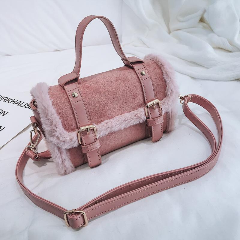

New Korean fashion retro portable / straddle women's bag, Black