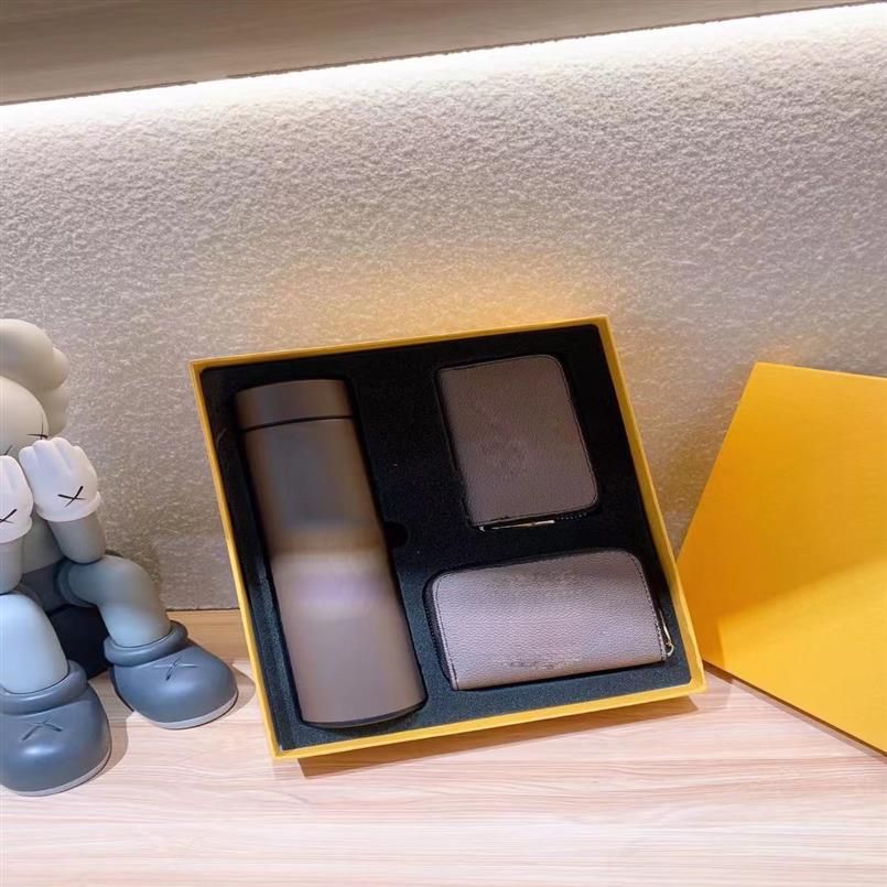 

Designer Bags Men Women Wallets Luxurys PVC Credit Leather Mini Pouch Coin Purse Key Wallet Thermos cup Three-Piece Set Letter solid color W, Red;black