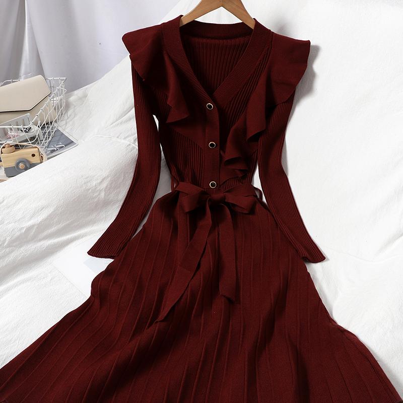 

New Ruffle V-neck Knitted Dress For Women' Autumn And Winter Waistline Showing Thin Pleated Skirt, Black