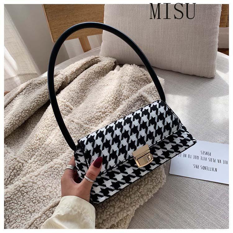 

New retro striped plaid Crossbody bag underarm baguette bag for woman 2021 ladies Chain shoulder slung female Handbag and purse, Brown