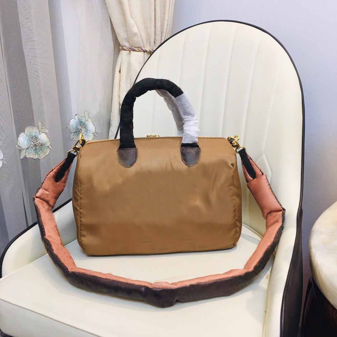 

2021 Luxurys Designers Bag Women Pillow Purse Fashion Handbags High Quality Zipper Woman flower bags Totes and Shouldes hangbag Casual Femal