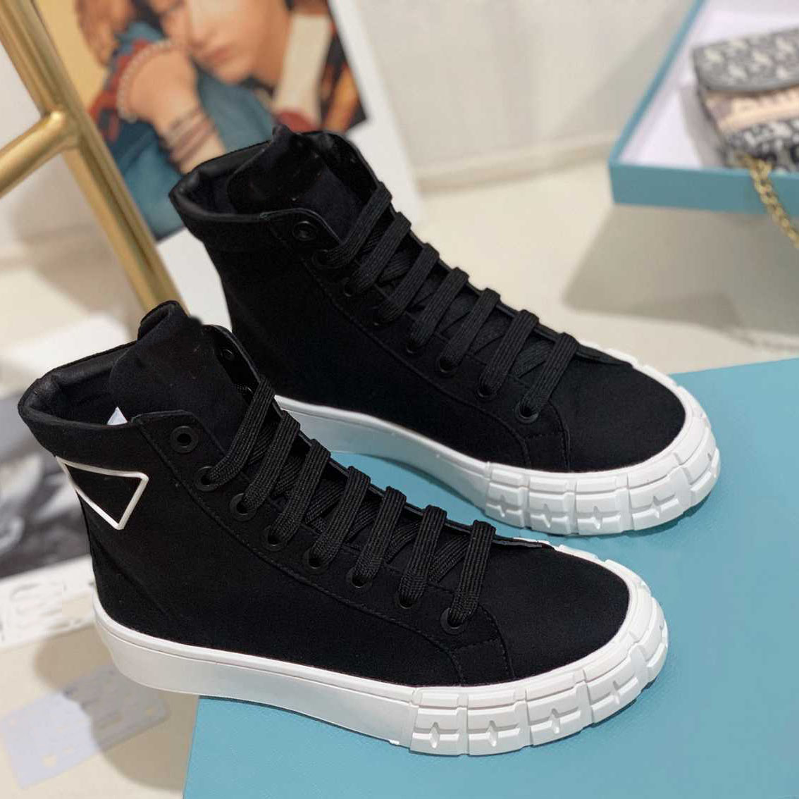 

Designer casual shoes men's women's luxury Plimsoll platform high top fabric suede stitching Canvas Black and white lace up frame