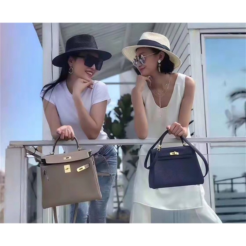 

Kelly Paul Handbags outlet leather women' 2020 new one shoulder messenger hand bridal bag