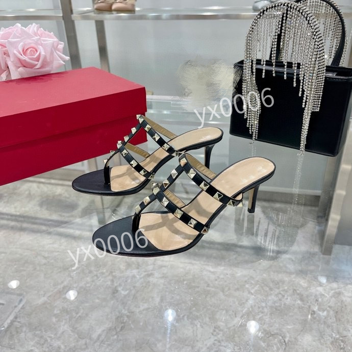 

2022 Designer Vintage Mens Casual Shoes Brand Outdoor Sports Classic Tassel Party Sneaker Shoe Plus Men Flats designers yh211128, Choose the color