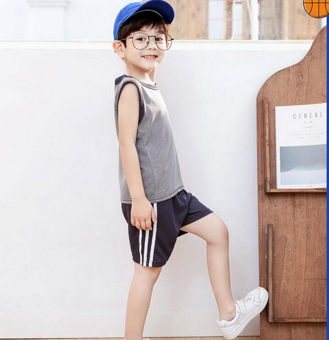 

KY36 Kaleta PKA.JJ. Four white grey send QC pictures before shiping out, A.j.four4 with box