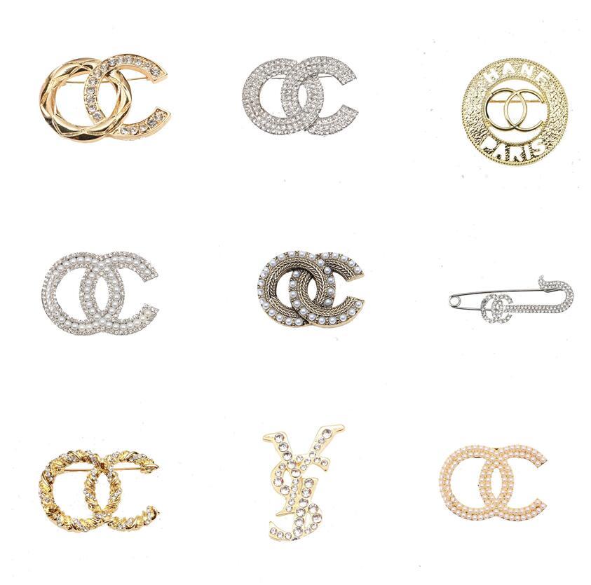 

Luxury Women Designer Brand Letter Brooches 18K Gold Plated Inlay Crystal Rhinestone Jewelry Brooch Charm Girl Pearl Pin Womens Marry, Gray