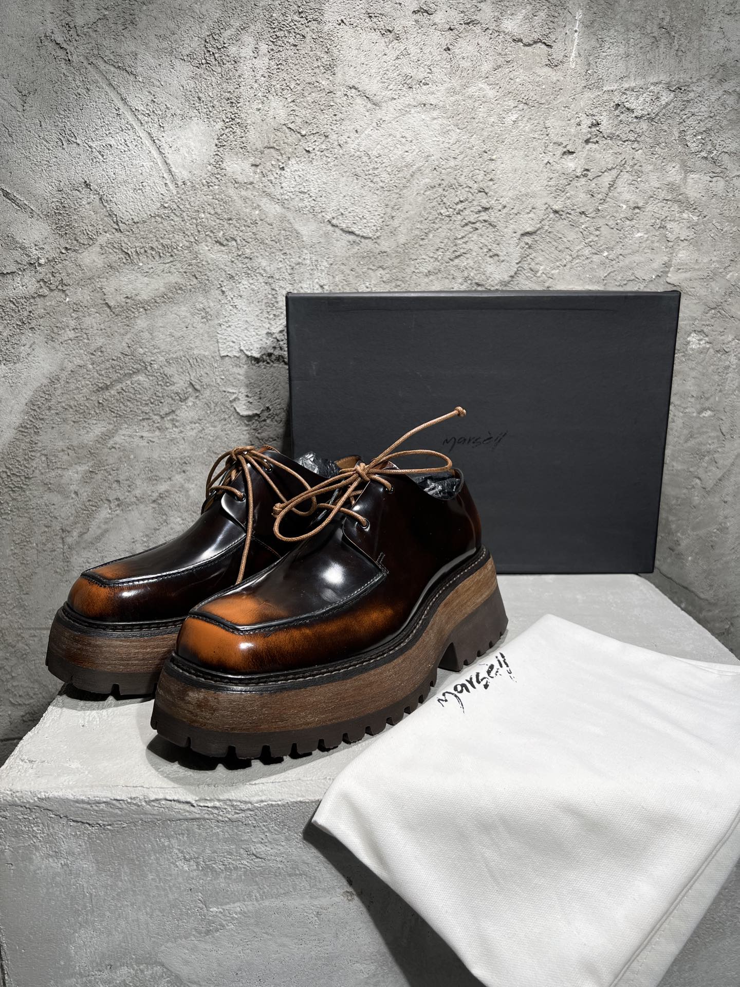 

2022 new great mens designer Genuine Leather letter loafers shoes ~ high quality mens designer HIGH QUALITY loafers Shoes EU SIZE 39-46, Brown