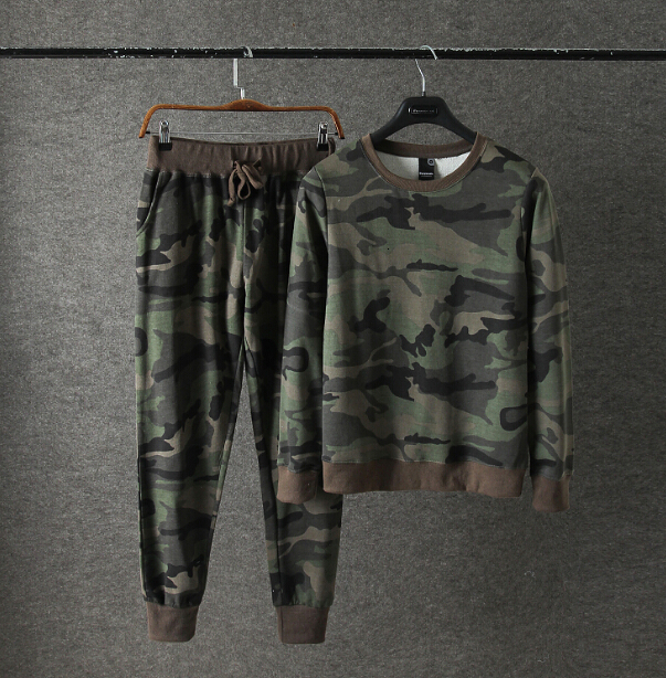 

2021 New Camouflage Hoodies and Sweatpants Casual Sports Men's Training Ensemble I5vo, Army green.