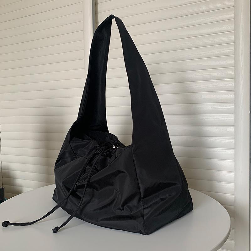 

Evening Bags Women Bag Nylon Bucket Fashion Solid Zipper SOFT Shoulder Purses And Handbags Luxury Designer Black Tote
